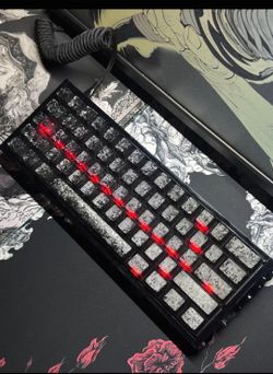 Custom 60% Mechanical Keyboard with Forged Carbon Keycaps