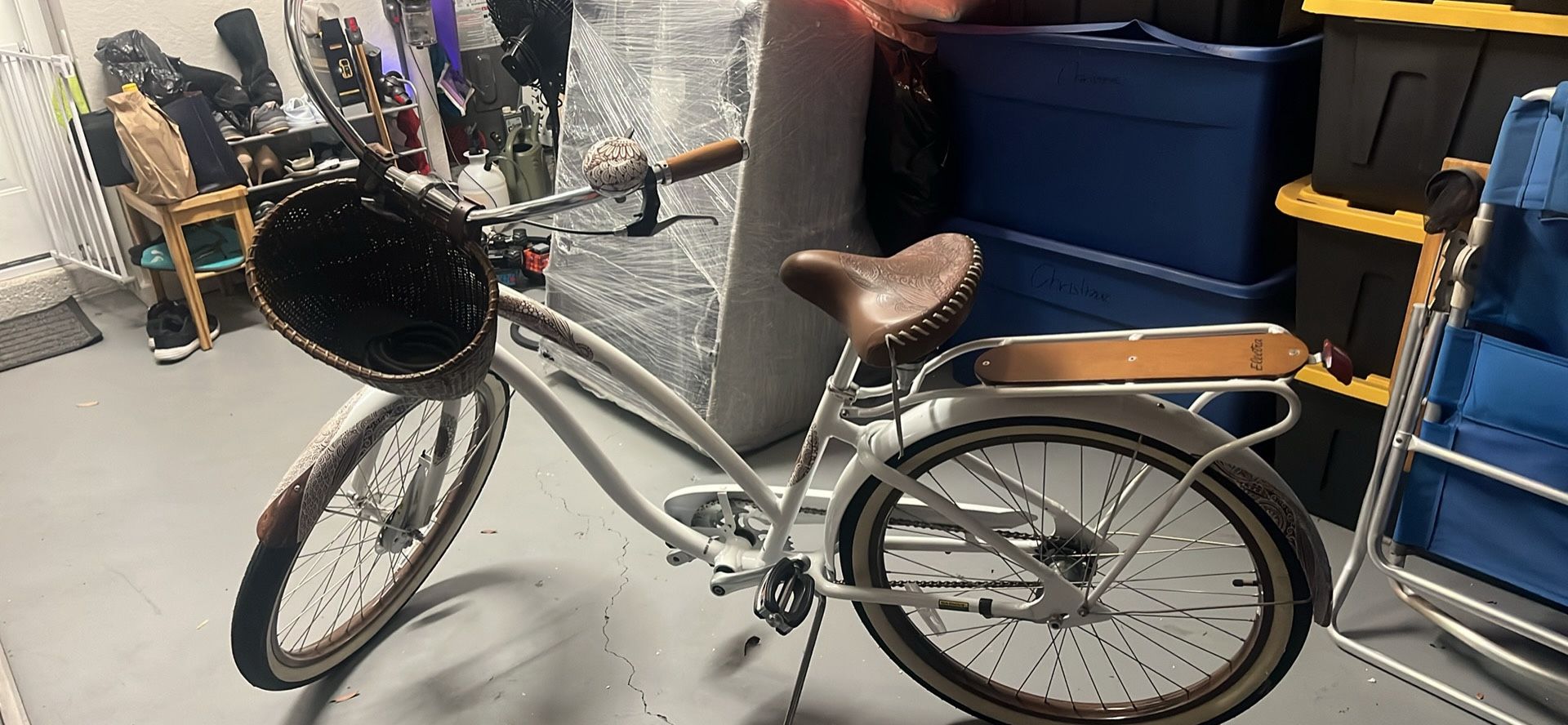 Almost New Custom Electra Bicycle With Real Leather Seats