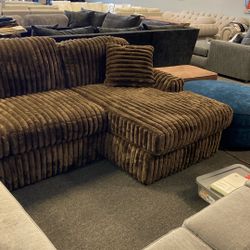 New Ashley Sectional. Clearance 2 Pc Was $1899 Now $$1200. Can Deliver Today 