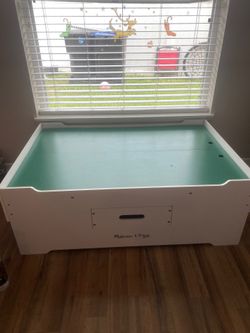 Kids Table - Melissa and Doug