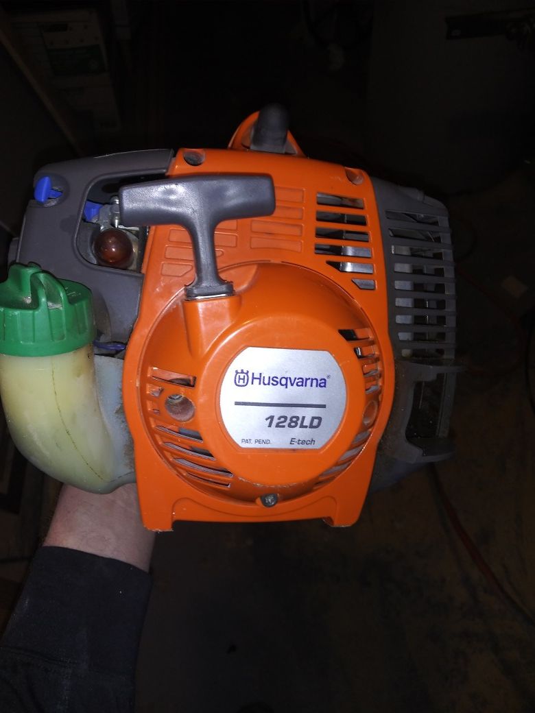 Husqvarna weed trimmer