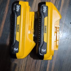 Dewalt 20v 3AH Battery's