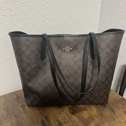Coach authentic tote