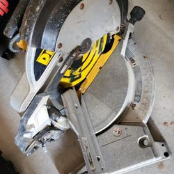 DeWalt 12-inch miter saw