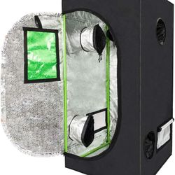 Grow tent Featuring Spider Farmer SF1000, Inline Fan, 2x2 tent