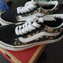 Girls Vans