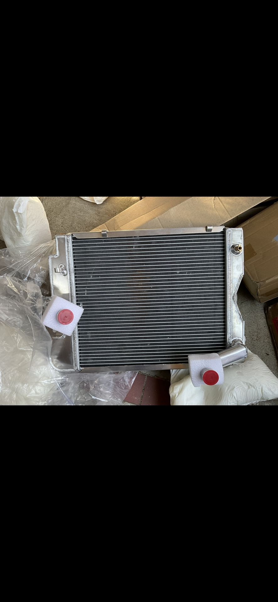 3 Row Aluminum Tractor Radiator for Massey Ferguson TO30 TE20 TEA20 TO20 TO30 TO35 135 Tractor Radiador for 186732M91 181623M91 186830M91 1868330M9 Do