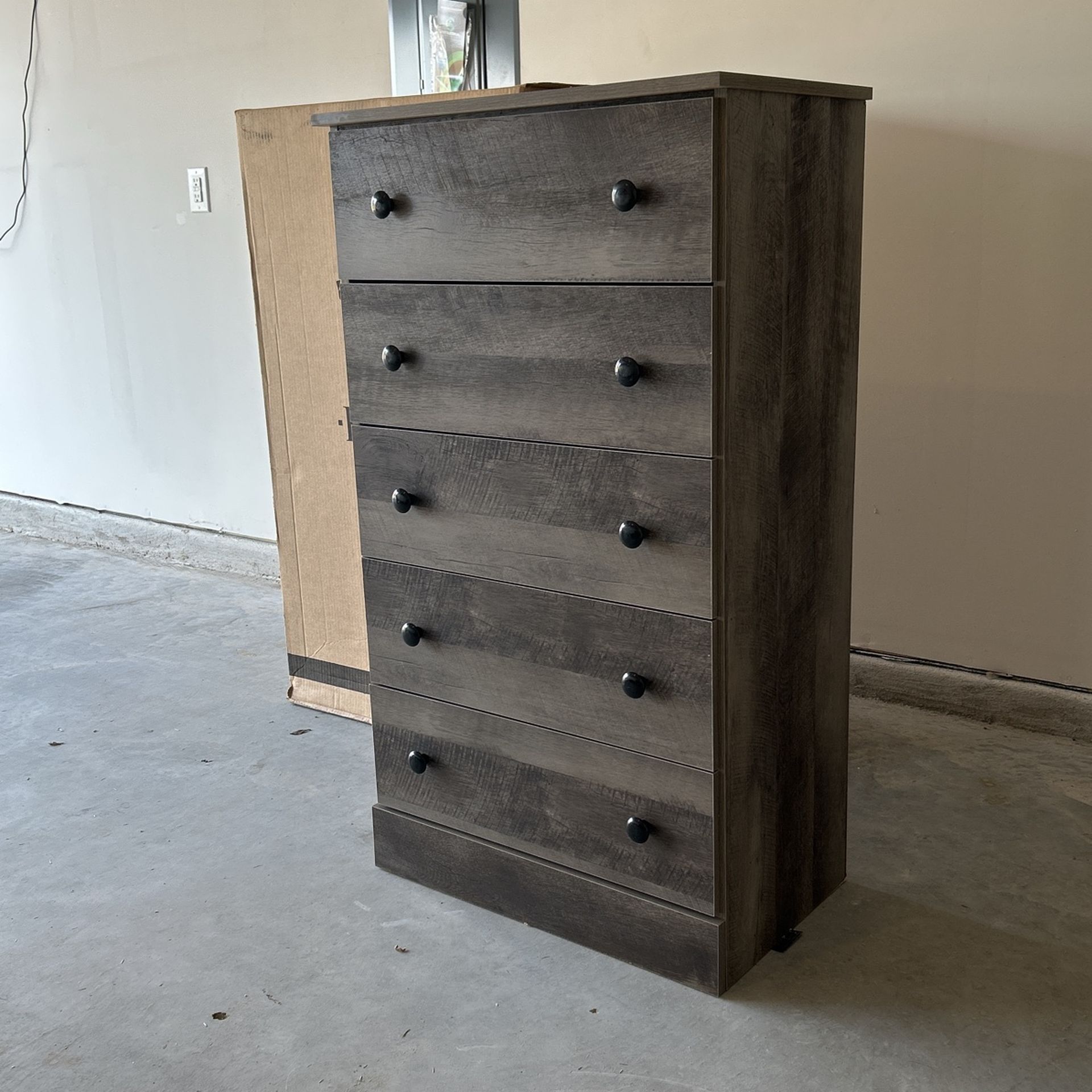 Chest 5 Drawer