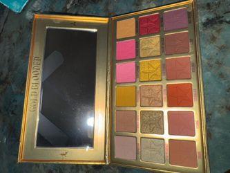Jeffrey star LIMITED EDITION  gold blooded palette