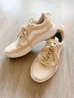 Vans - Ultra Range Style