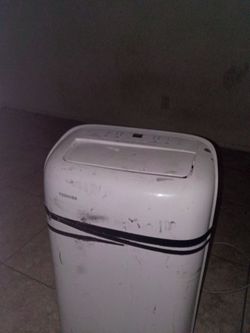 Toshiba Portable Air Conditioner **USED**