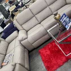 New Recliner Love Seat 