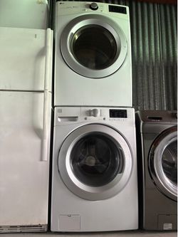 Stackable Washer and Gas Dryer LG White in excellent condition, 120 Days Warranty