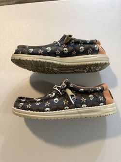 Men Hey Dude Skull Shoes Size 8