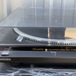 Technics Turntable