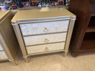 New soft closing night stands