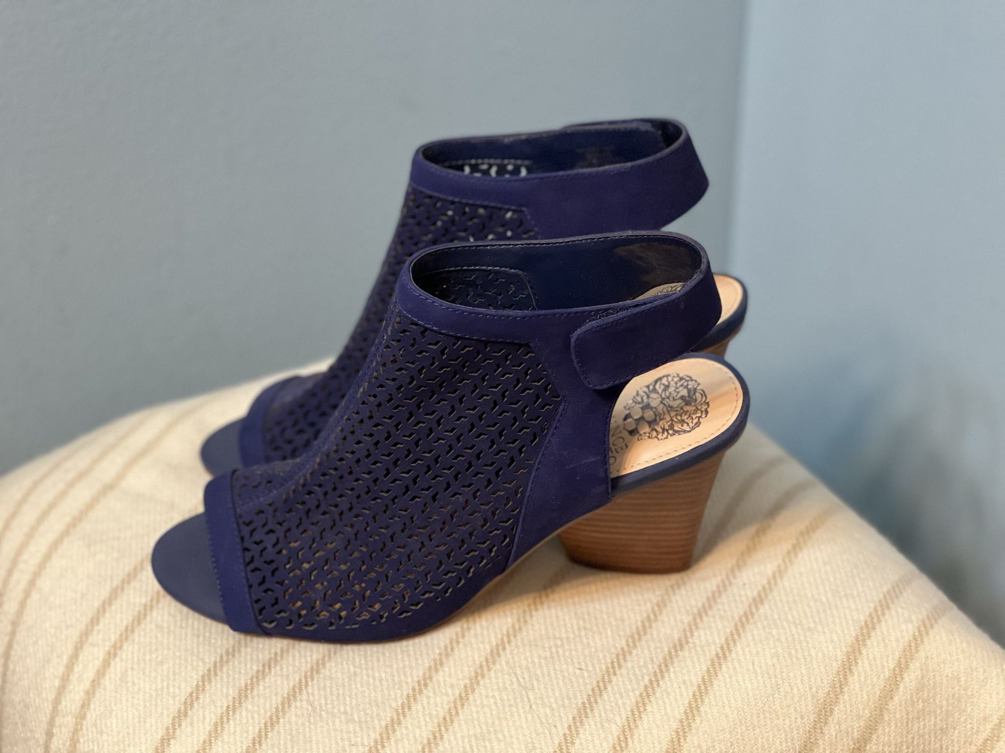 Women’s Heels - Vince Camuto - Size 9 - Blue