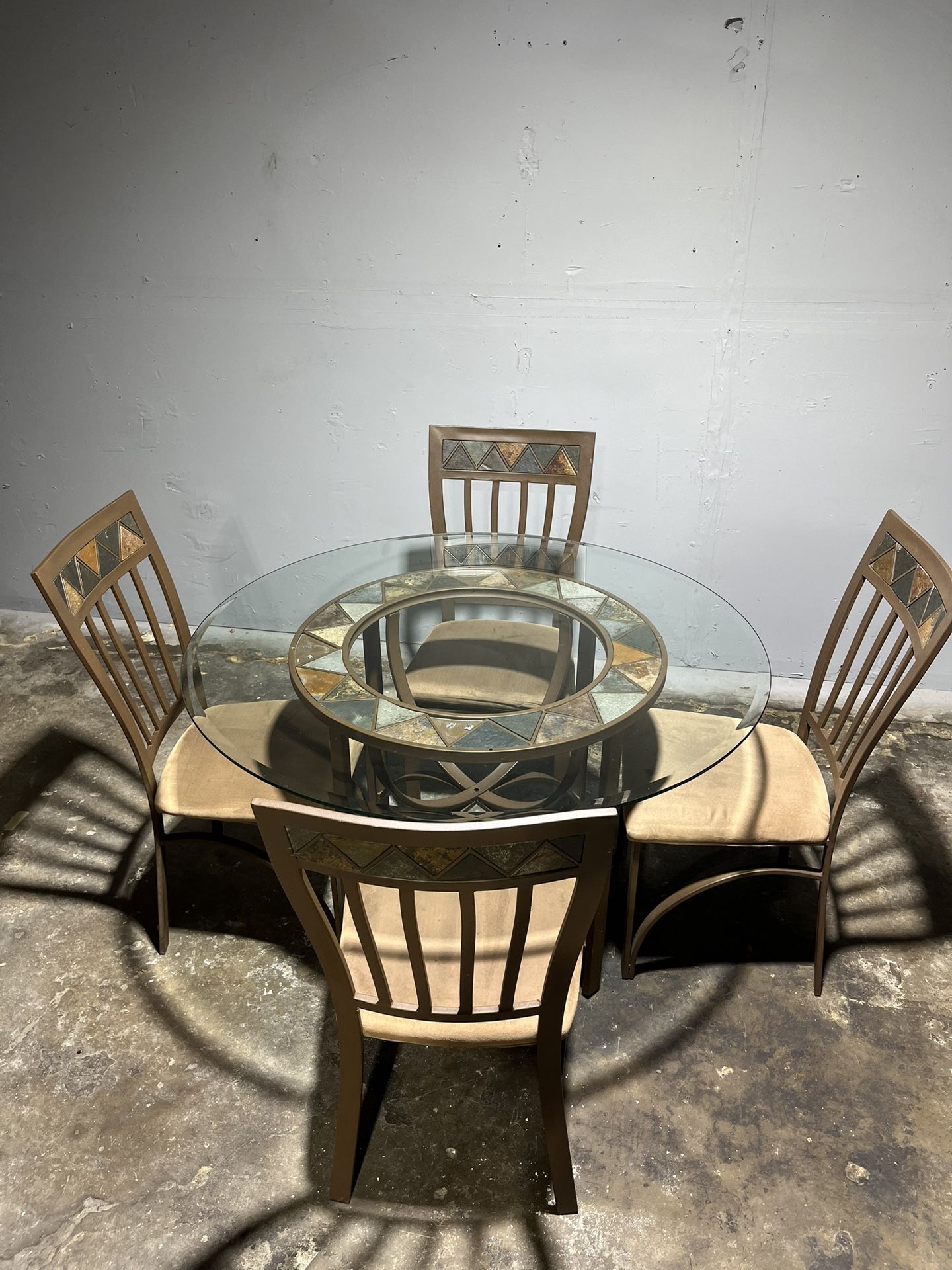 Glass Dinner Table Convince