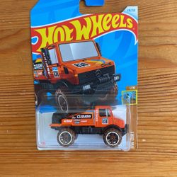 Hot Wheels Mercedes Benz Unimog 1300L
