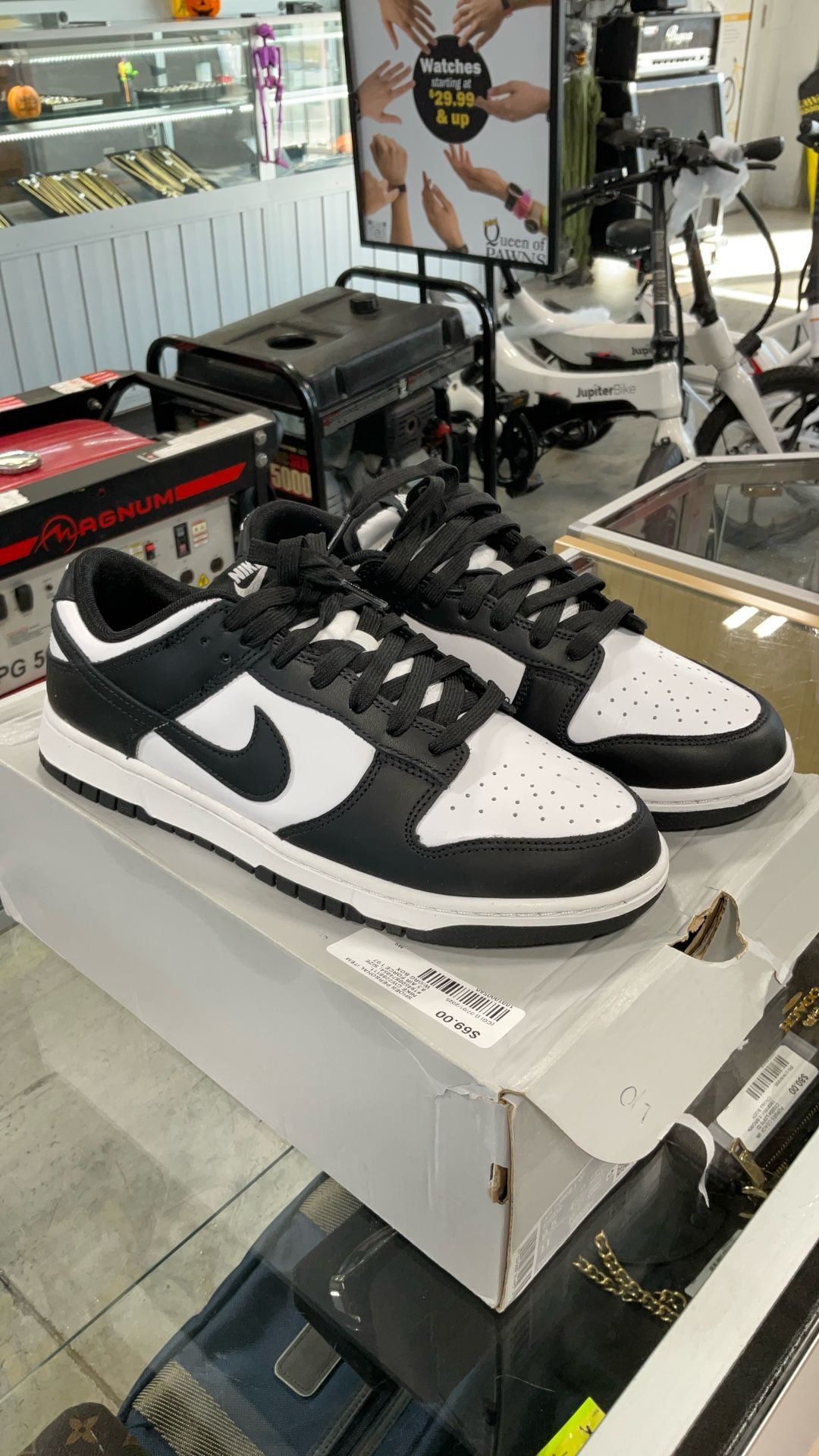 Nike panda Dunks