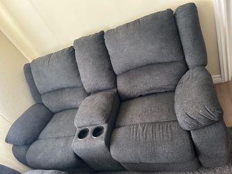 FREE COUCHES READ DESCRIPTION