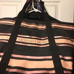 Large Victoria secrets tote bag only $15 Firm