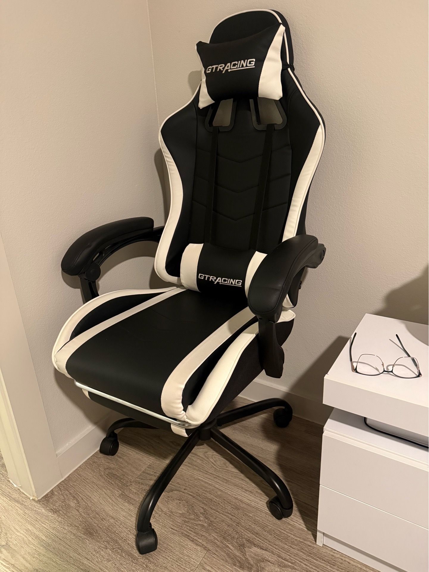 Gaming chair