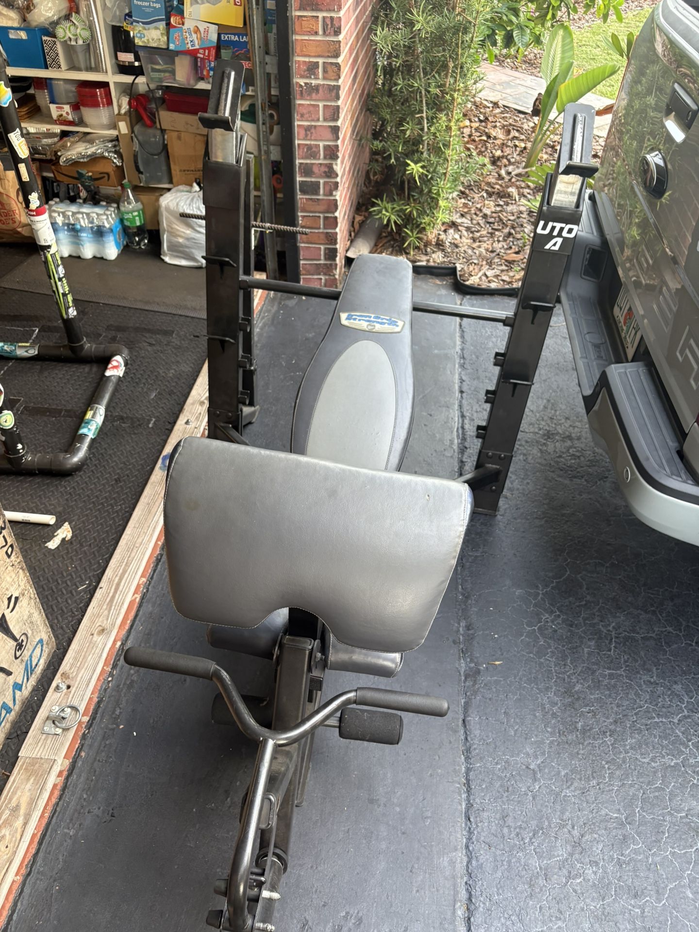 Bench with preacher, curl and leg curl