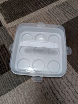 Clear Cake Carrier