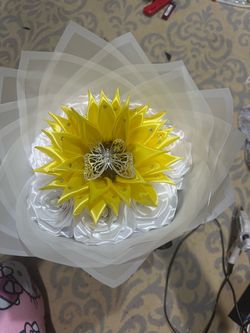 All new 7 eternal roses that last forever 1 sunflower that last forever