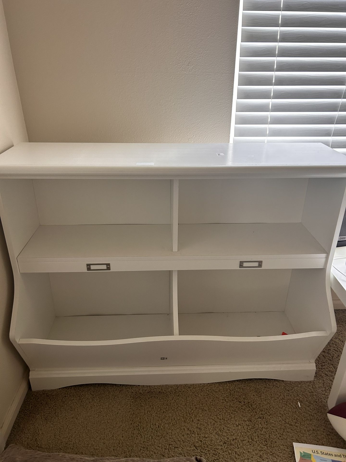 Kids Bookshelf