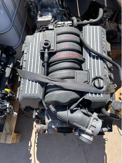 Dodge challenger 6.4 engine
