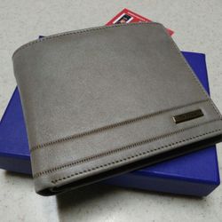 Brand new 100% real cow leather Men wallet