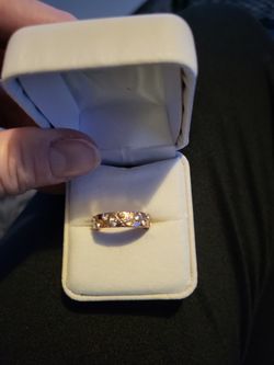 Size 5 Gold Band With Cz Diamonds