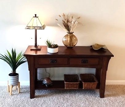 Bassett Console/Entryway - Real Wood