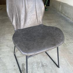 Like New Leather Chair