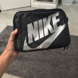 Brand New Nike Lunchbox