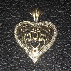 10k Gold Diamond MOM Heart Pendant 