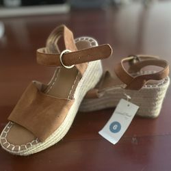 Cute Shoes: Wedge Sandal by Universal Threads In Cognac color 