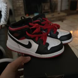 Toddler Boys Nike Jordan’s
