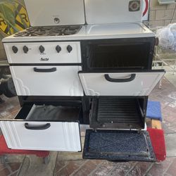 Antique Stove Everything Works