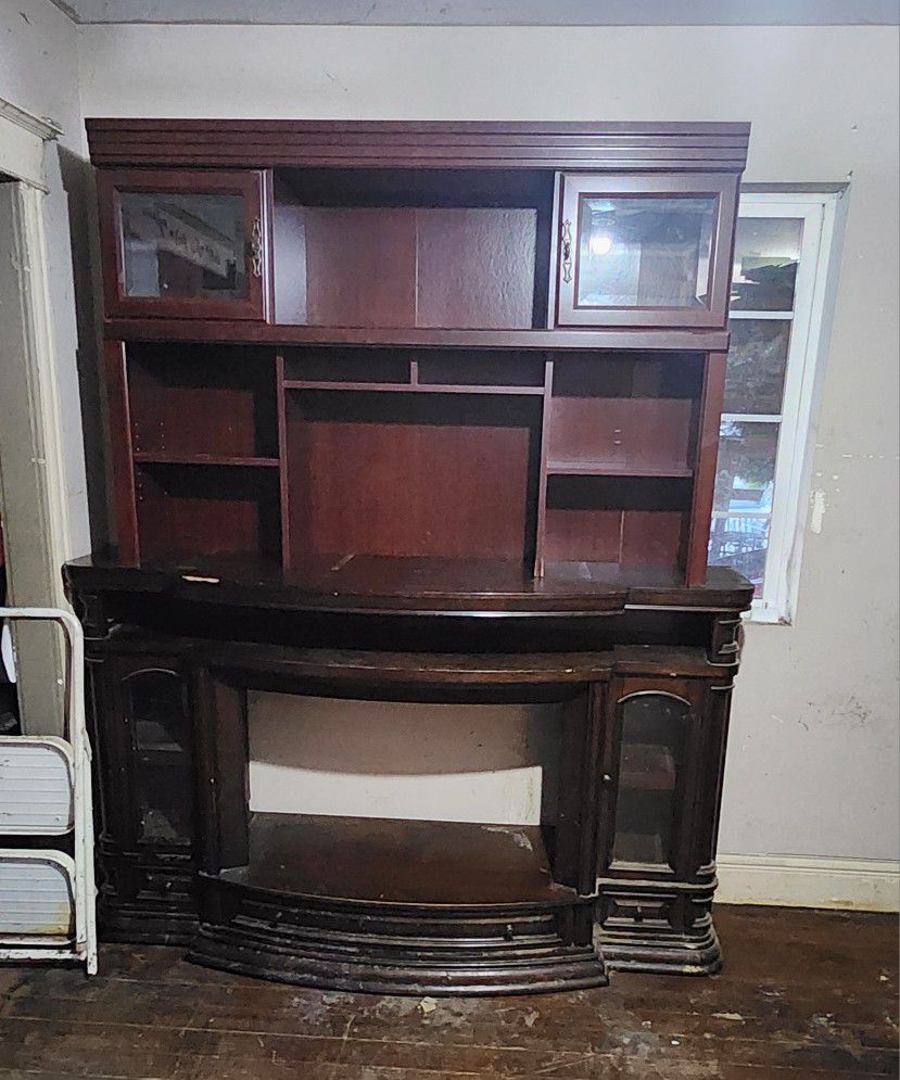 *pending Pick Up* Free Stand and Hutch