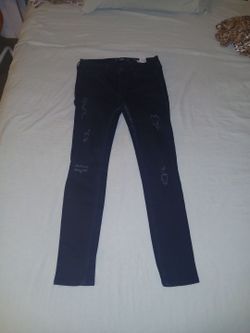 Black women hollister jeans