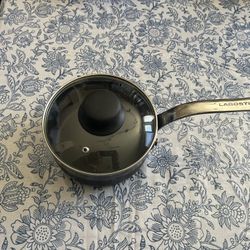 Lagostina nonstick 2Qt saucepan with lid excellent condition 