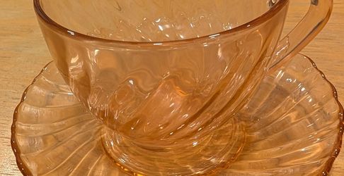 5 Sets OfVintage Arcoroc France Rosaline Pink Depression Swirl Cup & Saucer Sets
