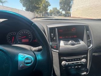 Nissan máxima