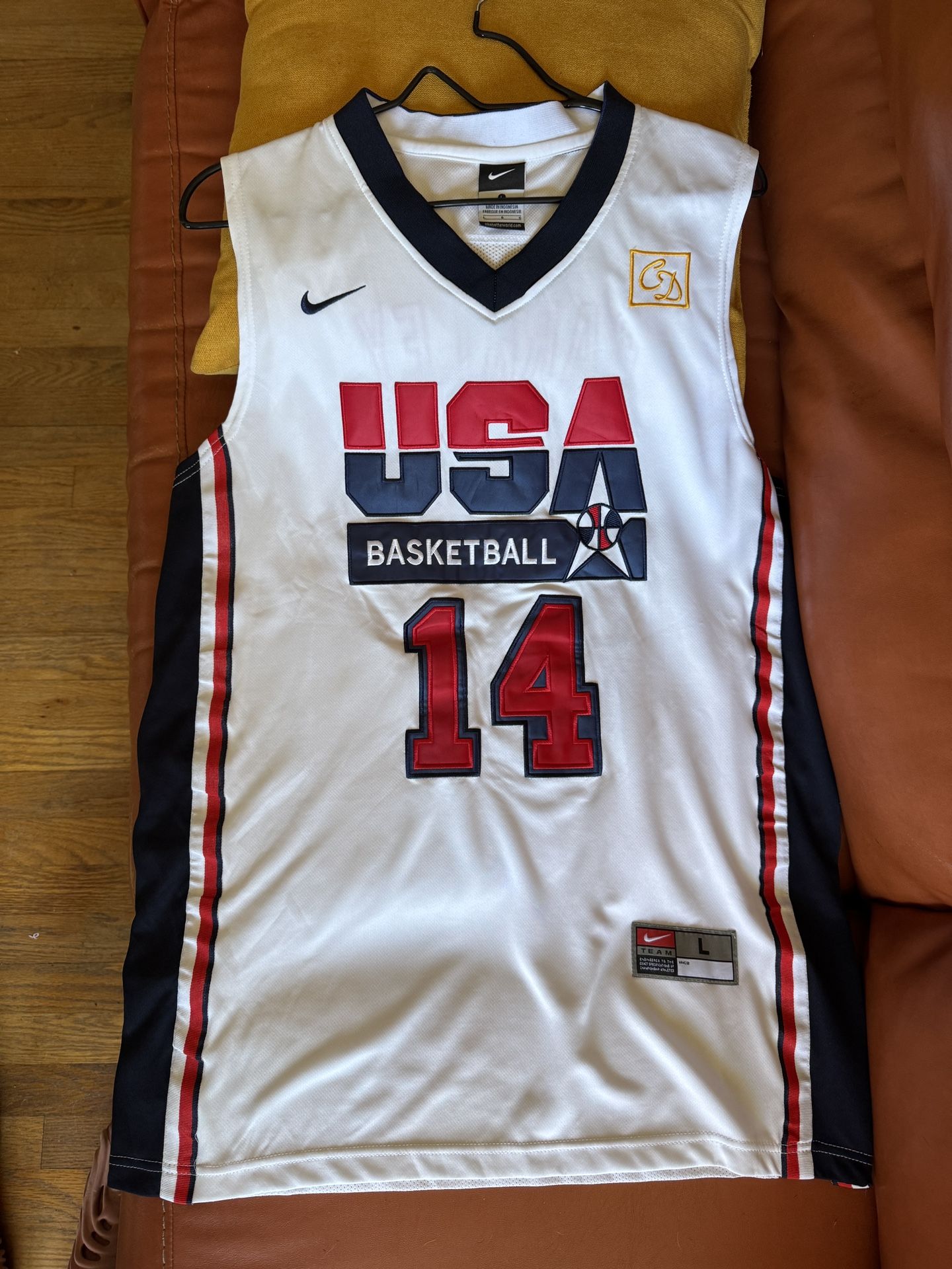 Nike Barkley USA Jersey L