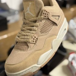 Jordan 4 Size 10 Man’s 11.5 Women’s