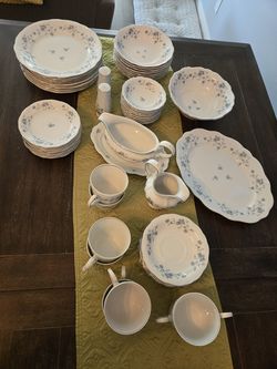 Johann Haviland Bavaria Blue Garland Fine China