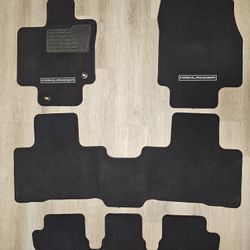 Toyota Hilander SUV Floor Mats 